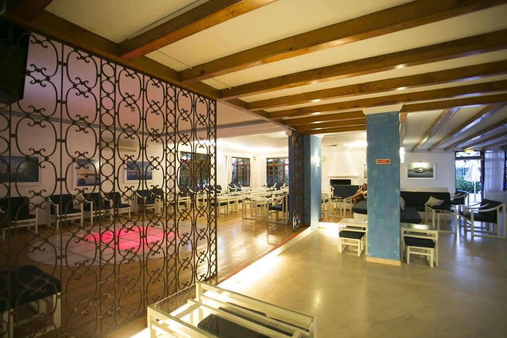 Mirachoro Portimao公寓式酒店 餐厅 照片